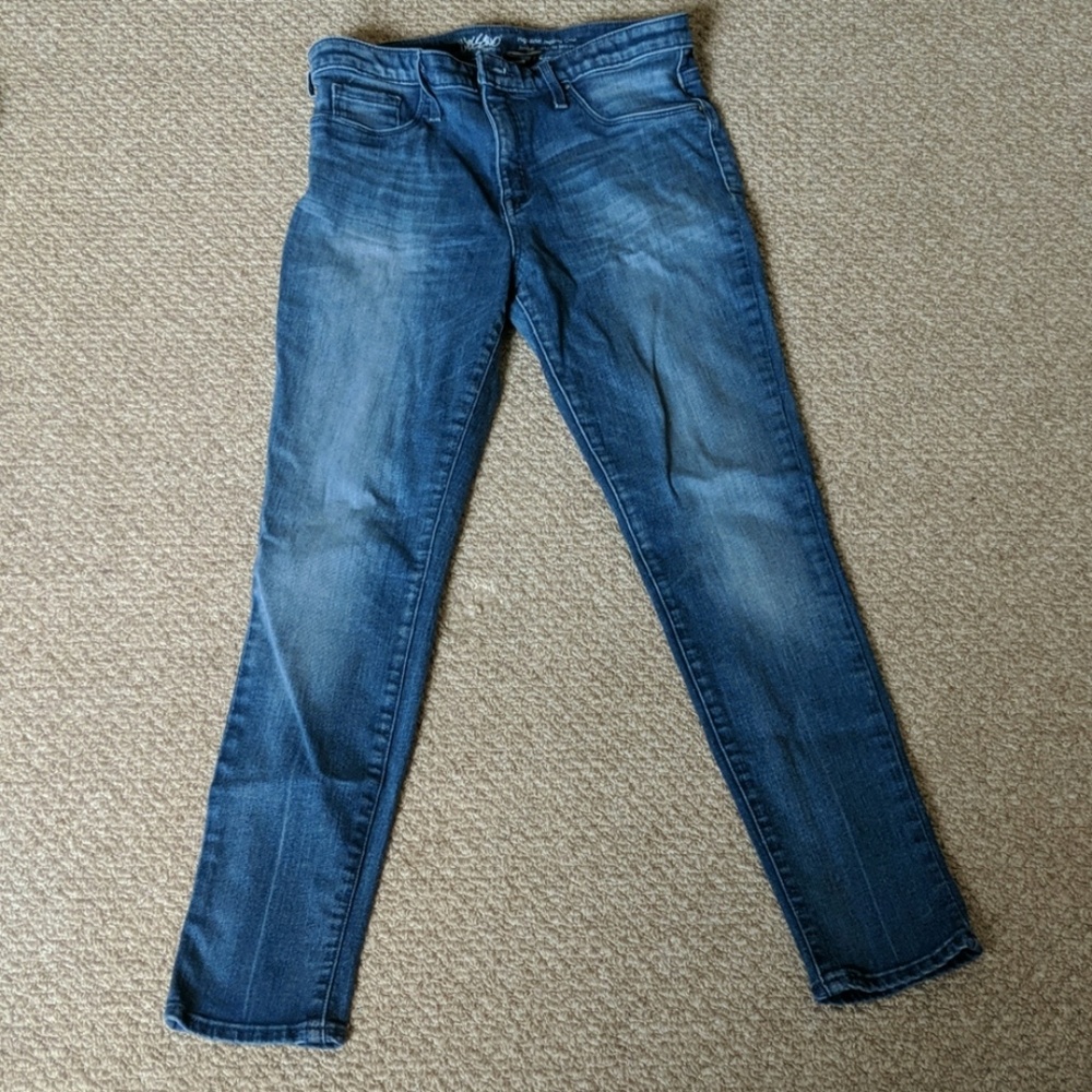 One pair of jeans